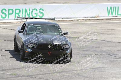 media/May-18-2022-Open Track Racing (Wed) [[f96b7d3cf4]]/Around the Pits/